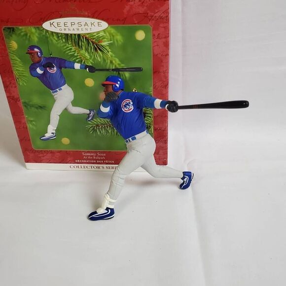 Hallmark Keepsake Sammy Sosa Ornament 2001 Chicago Cubs MLB At the Ballpark Seri - Picture 1 of 6